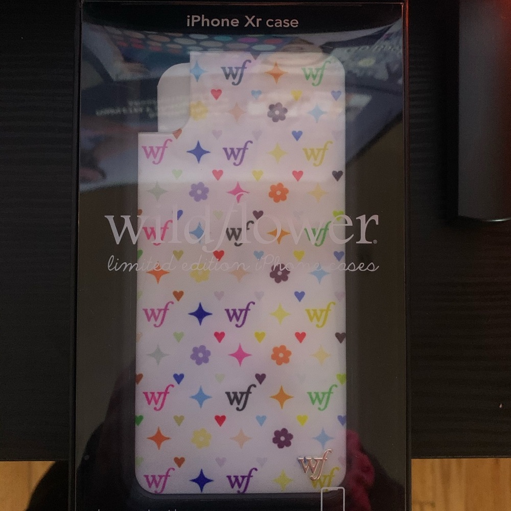 WILDFLOWER iphone XR
